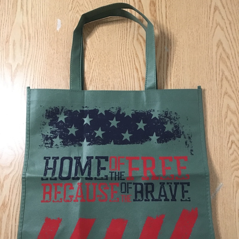 Free with bundle only!! New Patriotic reusable Tote Bag with Stars and Stripes